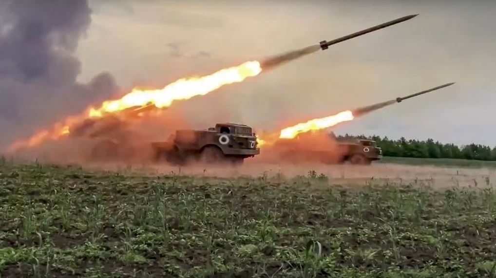 Nga xóa sổ một kho đạn dược của Ukraine, bắn hạ tên lửa HIMARS